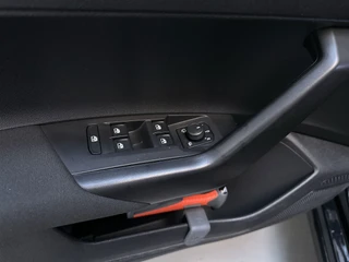 Volkswagen Polo 1.0 TSI Life Virtual Cockpit Navigatie App-Connect DAB+ / 19