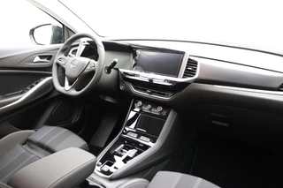 Opel Grandland 1.6 Turbo Plug-In Hybrid GS 225pk | Navigatie | Afneembare trekhaak | 360 Graden Camera | Climate control | 19" Lichtmetalen velgen | Keyless / 4