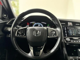 Honda Civic 1.0 i-VTEC Executive|PANO|KEYLESS|LANE ASSIST / 20