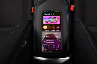 Lynk & Co 01 1.5 261PK Plug-in Hybrid *Zwarte Hemel* 360 Camera Pano/dak Apple/Carplay Adaptive/Cruise / 18
