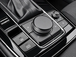 Mazda CX-30 2.0 e-SkyActiv | Automaat | Head Up Display | Stoel/Stuur Verwarming | Camera | 1ste Eigenaar / 19