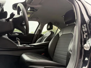 Alfa Romeo Giulia 2.0T Business / 8