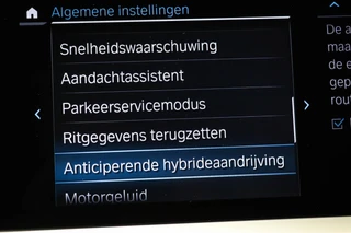 BMW 3-serie 330e xDrive eDrive M-Sport Edition | MEDIA PACK | STUURVERWARMING | TREKHAAK | 19" / 12