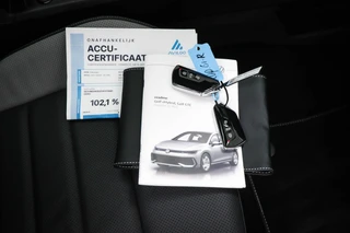 Volkswagen Golf 1.5 eHybrid GTE | LEDER | PANORAMADAK | HEAD UP | STOELVENTILATIE | STUURVERWARMING | TREKHAAK | 18" / 54
