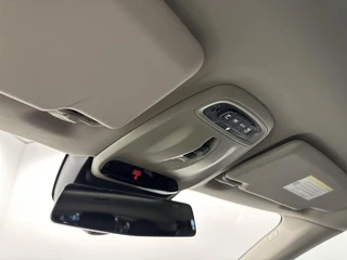Volvo V40 1.6 T3 Summum  PANO LEER CAMERA NAVIGATIE ECC CRUISE LM. / 34
