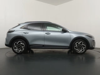 Kia XCeed 1.5 T-GDi GT-Line Automaat  - Kantel / Schuifdak  - Apple Carplay / Android Auto - Navigatie - ACC - Climate Control - Stoel / Stuurwielverwarming - Fabrieksgarantie tot 04-2032 / 10