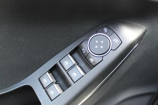 Ford Puma 125PK HYBRID TITANIUM WINTERPACK AD-CRUISE STOEL-MASSAGE BLISS DRAADLOZE TEL. LADER / 9
