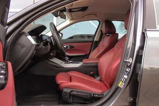 BMW 3-serie Touring 330e High Executive | 1e eigenaar | BTW auto | M-sport stuur | HiFi audio | Sportstoelen | Cruise control adaptief | Grootlichtassistent | Active Guard Plus / 14