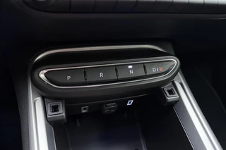 Jeep Avenger Summit 54 kWh | Camera | Apple carplay/Android auto | Voorruitverwarming | Climate control / 25
