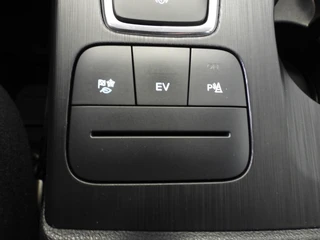 Ford Kuga 2.5 PHEV Plug-In Cool&Connect TREKH./NAVI/CLIMA/WINTERPACK/17"LMV! / 21