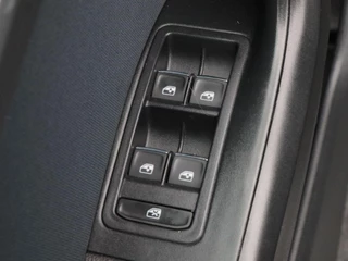 SEAT Ateca 1.5 TSi 150 Pk Automaat Style Business | Full LED | Stoelverwarming | Camera | Navigatie | Cruise Control | 17 Inch | 119.068 Km !! / 21