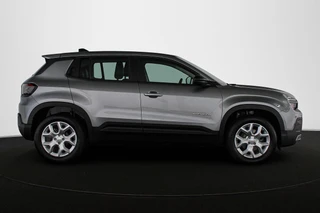 Jeep Avenger 1.2 e-Hybrid Summit Infotainment & Convenience Pack JBL Carplay / 30