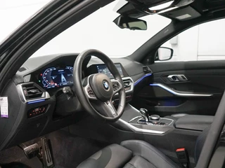BMW 3 Serie Touring M340i xDrive Panoramadak | M-Stoelen | Harman Kardon | CoPilot / 7