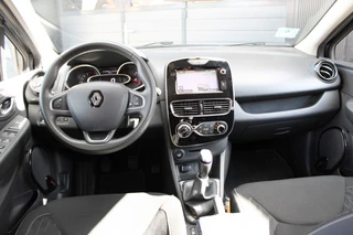 Renault Clio 0.9 TCE LIMITED Parkeer sensoren / Cruise control / Trekhaak / 23