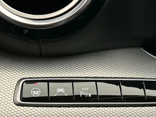 Mercedes-Benz E-klasse 350 e Lease Edition |Origineel NL | Trekhaak Adaptieve Cruise Stoelverwarming Memorie Burmester 360 Camera / 37