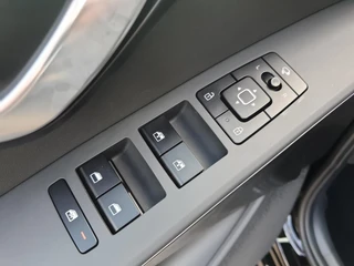 Kia Niro 1.6 GDi Hybrid DynamicLine | Trekhaak | Navigatie | Camera | Adaptieve cruise control | Apple Carplay / Android Auto | Verbruik 1 op 20! / 35