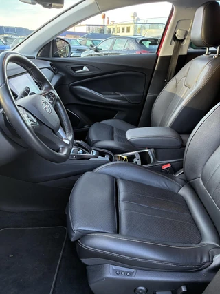 Opel Grandland X 1.6 Turbo Hybrid4 Automaat Ultimate | ECC | Navigatie | Leder | Winterpakket | Stoelventilatie | Camera | Trekhaak | 19" LM-Velgen | Zeer kompleet / 15