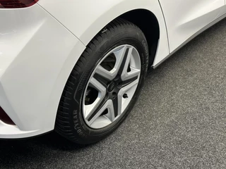 Ford Focus 1.0 EcoBoost Hybrid Connected CRUISE PDC / 11