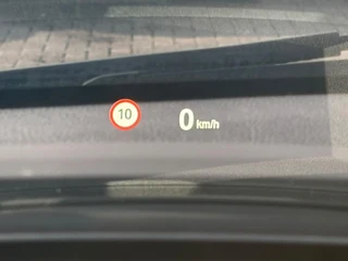 BMW 2-serie Active Tourer 225xe iPerformance High Executive LEER - CAMERA - HUD / 29