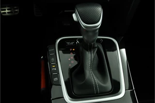 Kia ProCeed 1.5 T-GDi GT-PlusLine  Airco - Apple Carplay/Android Auto - Cruise Control - Dodehoekdetectie -  Navigatie - Stuur/Stoel Verwarming - Fabrieksgarantie tot 06-2031 / 30