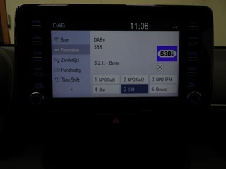 Toyota Yaris 1.5 Hybrid 115 Active NAVI-APP/CAMERA/CLIMA/BLEUTOOTH! / 10
