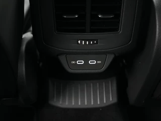 Volkswagen T-Roc 1.5 TSI R-Line Camera | Private lease 584 pm / 13
