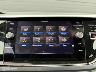 Volkswagen Polo 1.0 TSI Style VOL! CLIMA*ADABCR*PDC*CARPLAY*IQLICHGTS* / 44