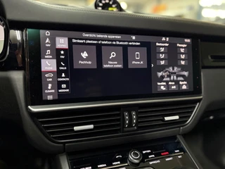 Porsche Cayenne 3.0 E-Hybrid Full Option | Vierwielbesturing | PANO | PDLS+ | BOSE | PASM | ComfortPakket | Soft Close |Trekhaak / 51