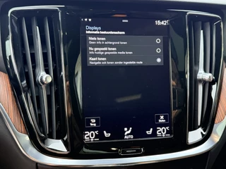 Volvo V60 2.0 T6 Recharge AWD Inscription  | Trekhaak | Pano | LED | Keyless | Adapt. Cruise | Apple/Android | Four C / 58