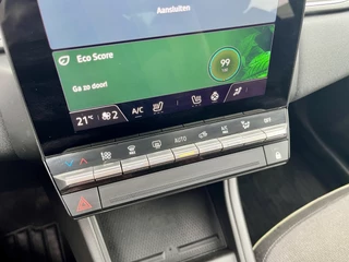 Renault Captur 1.6 E-Tech Full Hybrid 145 Techno  | Stoel+Stuurverwarming | Climate Control | Draadloze Telefoonlader | Camera + Sensoren | Two-Tone | Apple CarPlay/Android Auto / 25