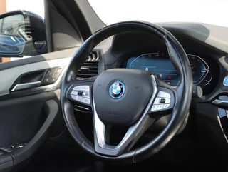 BMW iX3 High Executive 80 kWh| Panoramadak | SOH 93,7% / 44
