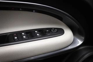 Fiat 600 1.2 Hybrid La Prima | MASSAGE | NAVIGATIE | DAB | APPLE | CAMERA / 32