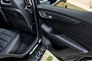 MG EHS 1.5 TGDI Luxury Plug In Hybrid PANORAMADAK/LEDER/DODE HOEK DET./VOL!/ETC.! / 14