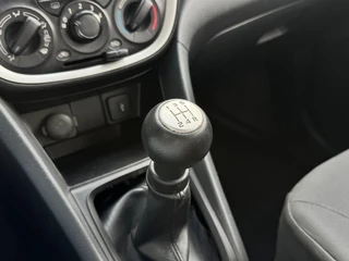 Suzuki Celerio 1.0 Dynamic Bluetooth Scherm, Navigatie, Parkeersensoren, Trekhaak, Centrale Vergrendeling, Elektrische Ramen / 19