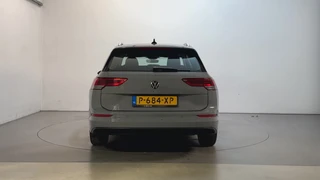 Volkswagen Golf Variant 1.0 eTSI DSG Life Sfeerverlichting Navigatie Parkeersensoren Camera / 10