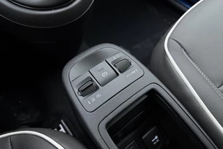 Fiat 500 1.0 Hybrid La Prima | Cabrio | Lederen bekleding | Keyless | Camera | Cruise control | Lichtmetalen velgen | Navigatie | Draadloze apple carplay/android auto | JBL audio / 23
