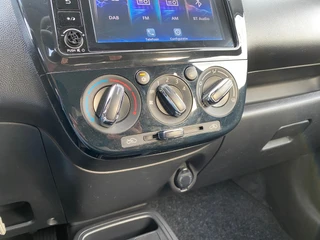 Mitsubishi Space Star 1.2 Connect  | 1e eigenaar | dealer onderh. | apple carplay-android auto | airco | dab audio / 26