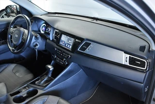 Kia Niro 1.6i Hybrid DCT6 BusinessPlusLine Edition / 17