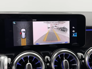 Mercedes-Benz GLB 200 Business Solution AMG Panoramadak | Camera | Full-Led | Sfeerverlichting | All-season / 25