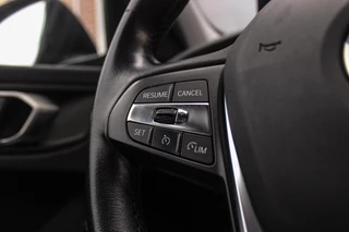 BMW 1-serie 116d F40 Executive Edition | 1e eigenaar | NL Auto | HiFi audio | DAB | LED | Apple Carplay | Rijstrooksensor | Cruise control | Climate control | Sportstuur | Active Guard Plus / 22