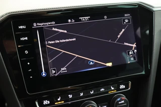Volkswagen Passat Variant 1.5 TSI 150pk DSG 2x R-Line Panoramadak Leder Camera Stoelverwarming Virtual Cockpit / 32