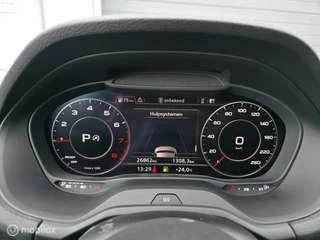 Audi Q2 35 TFSI S Edition / Pano / Navi / Camera / Virtual / 22
