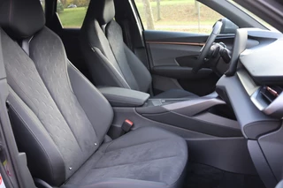 CUPRA Terramar 1.5 TSI e-Hybrid Advanced  Matrix LED/Keyless/Camera/Sfeer/ACC/20"/Trekhaak wegkl. / 12