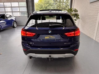 BMW X1 sDrive18i Executive | X-line | Pano | Navi | Camera | Keyless | Elektr achterklep | Stoelverwarming | Elektr stoelen / 31