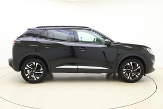 Peugeot 2008 1.2 Turbo 100pk Allure | Trekhaak | Navigatie | Achteruitrijcamera | Climate control | Parkeersensoren | Lichtmetalen velgen / 11