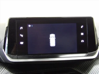 Peugeot 2008 1.2 Puretech 130pk Allure / 29