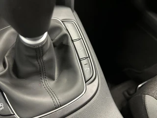 Hyundai Kona 1.0T Essence CAMERA CARPLAY ECC CRUISE LM. / 41