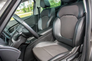 Renault Scénic 1.3 TCe Bose 140 PK | Rijklaar | Panoramadak | Trekhaak | Parkeersensoren | Camera | Dealer onderhouden | 1e eigenaar / 21