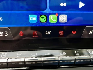 Renault Austral 1.2 E-Tech Full Hybrid 200 Iconic  | Pano | 360° Camera | All Seasons | Pack Winter | Intelligent Adaptive Cruise Control (IACC) | Dodehoek | Stoel+Stuur+Voorruitverwarming | Navigatie | Apple CarPlay/Android Auto / 36