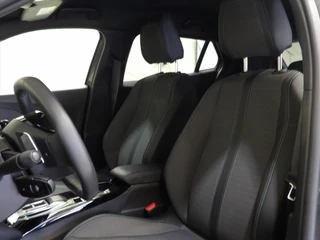 Peugeot 2008 1.2 Puretech 130pk Allure / 15